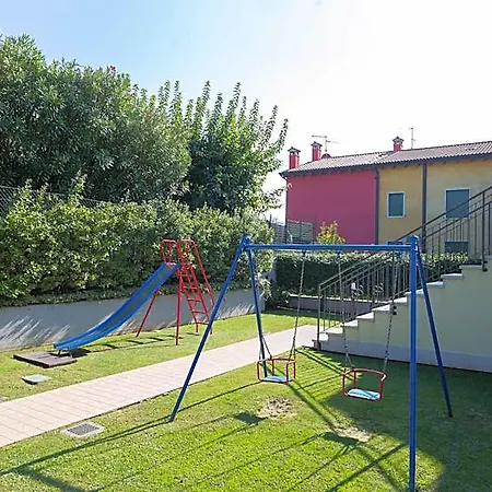 Residenza Orchidee 아파트호텔 4*