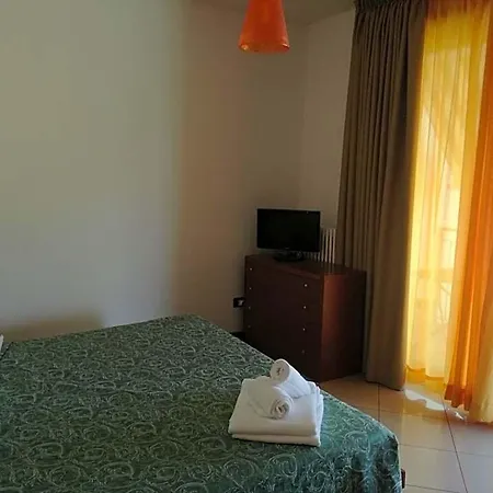 Residenza Orchidee 아파트호텔 4*